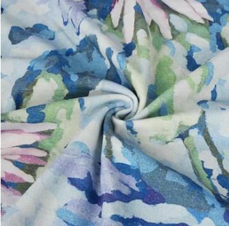 Polyester Baskes Kumşuzin DeRinlemesine Analizi: Özellikler, Süreçler ve Uygulamalar