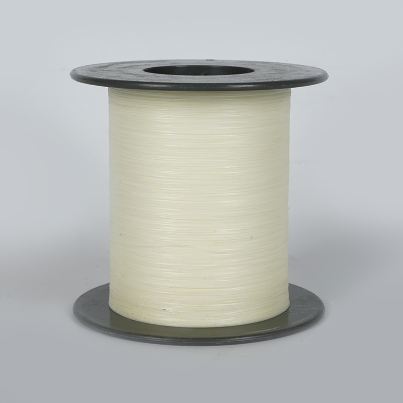 Aydınlık iplik (0.37 mm genişliğinde)